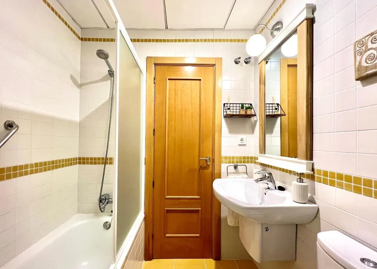 Teodosio Apartment Free Parking & Central Ac إشبيلية 0*,  إسبانيا